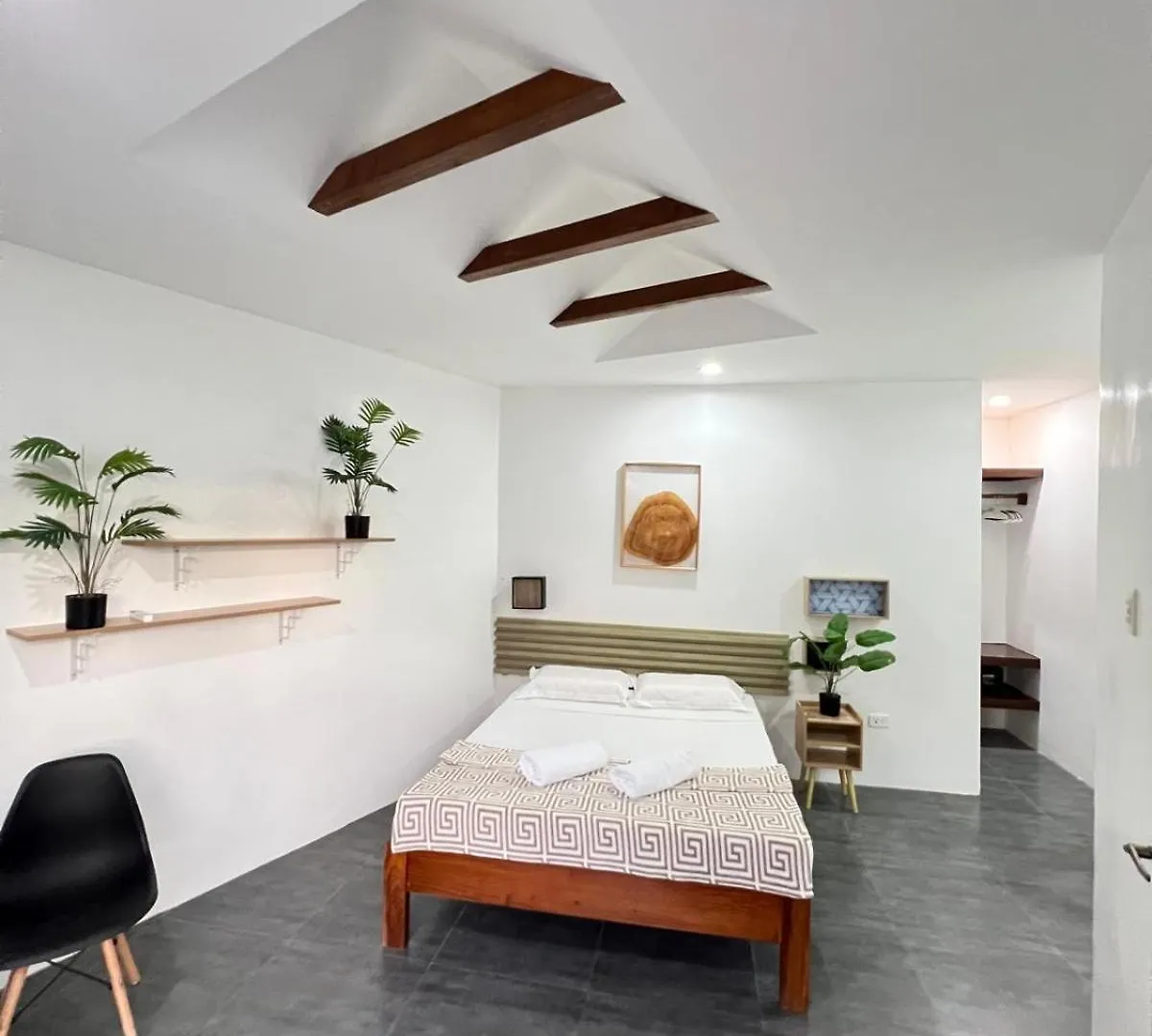 White House Panglao Apartment Philippines