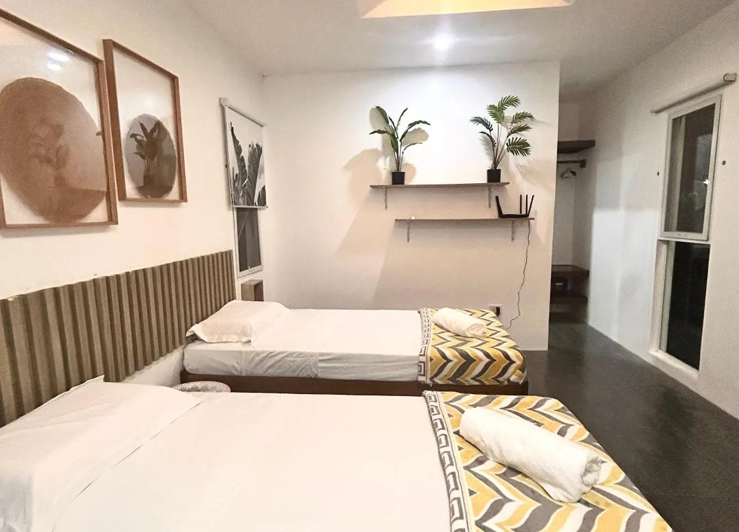 White House Panglao Apartment